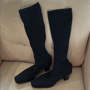 Anne Klein Black Women's Knee-High pull on Boots. Size 7 NWOT